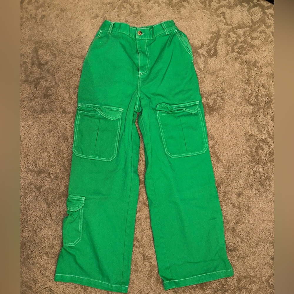 Fashion Nova Green Cargo Pants Worn Once Gem